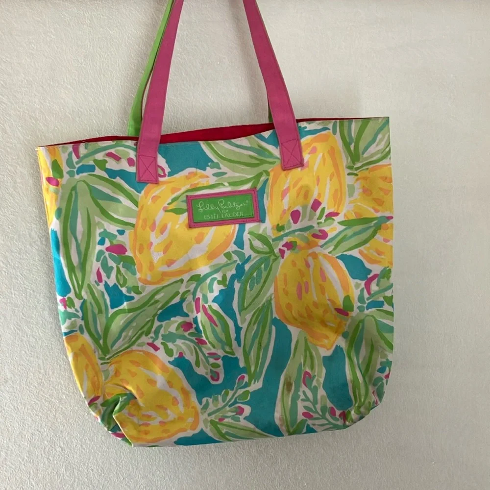 Lilly Pulitzer Estee Lauder Tote & Wristlet Lemons Floral Pink Green Blue - Picture 2 of 7